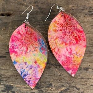 Jill's Jewels - Pink Tie Dye  Genuine Leather Earrings, Petal Style - NEW